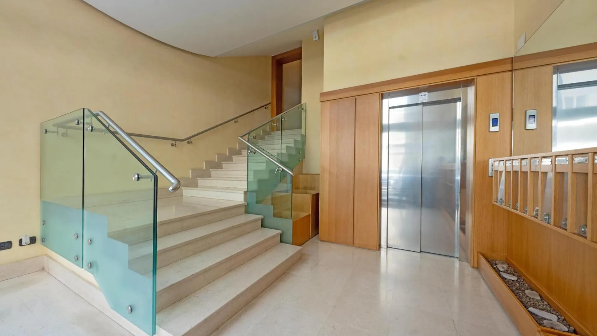 Interno 14 Villa Lecce